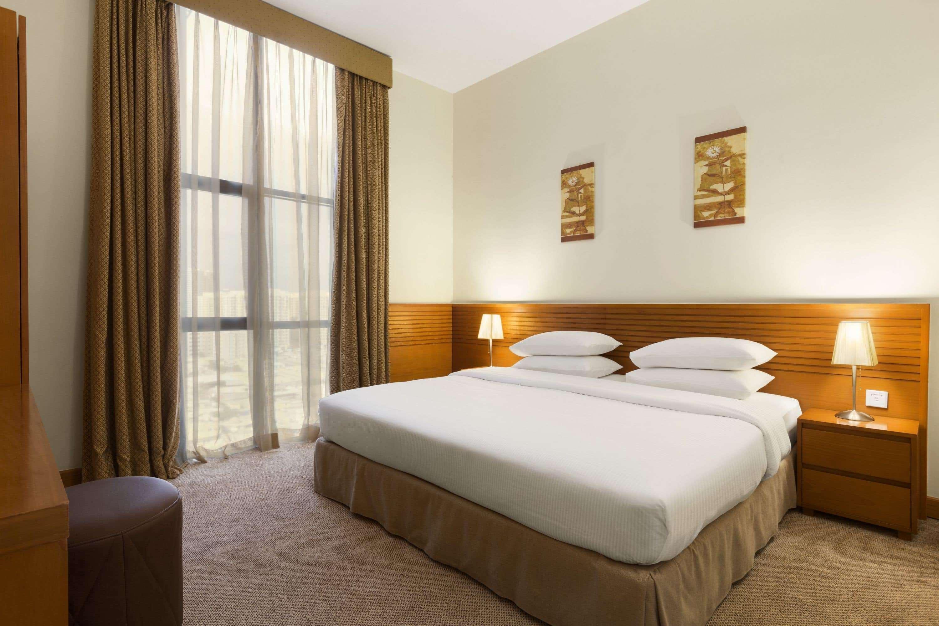 Ramada Hotel & Suites By Wyndham Ajman Buitenkant foto
